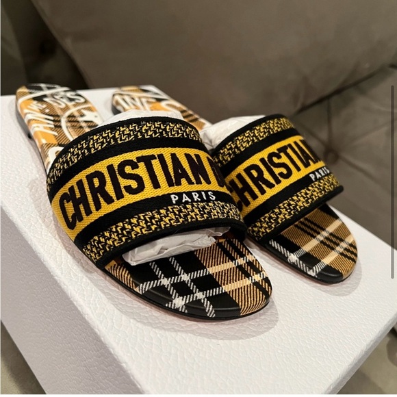 Christian Dior Dway Slide - Picture 2 of 8